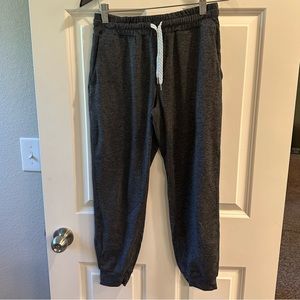 Vuori Performance Joggers